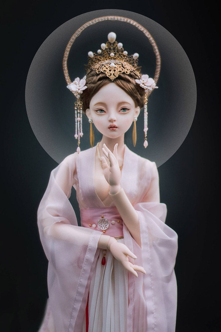 1/3 Accessory - Female hands