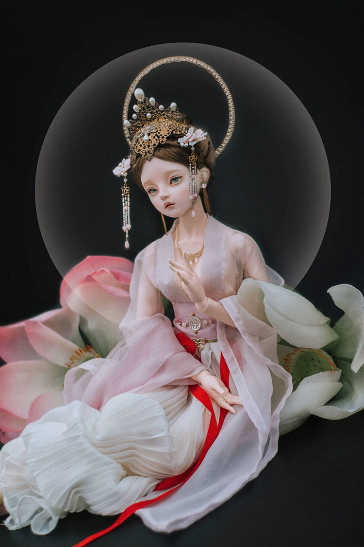 1/3 Accessory - Female hands